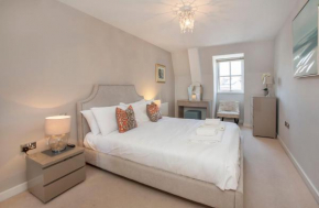 Loft Apartment Central York with Parking